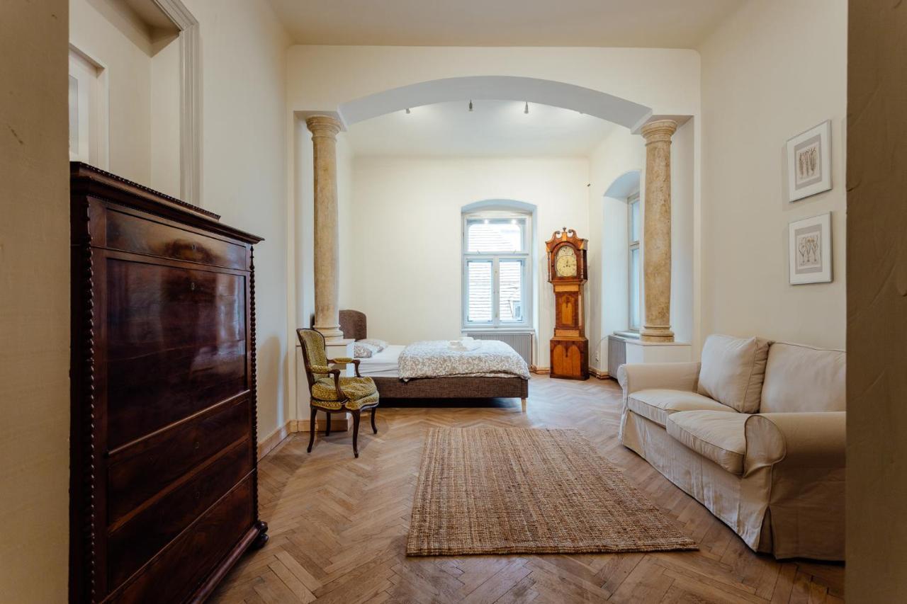 Boutique Apartments Banská Štiavnica Buitenkant foto