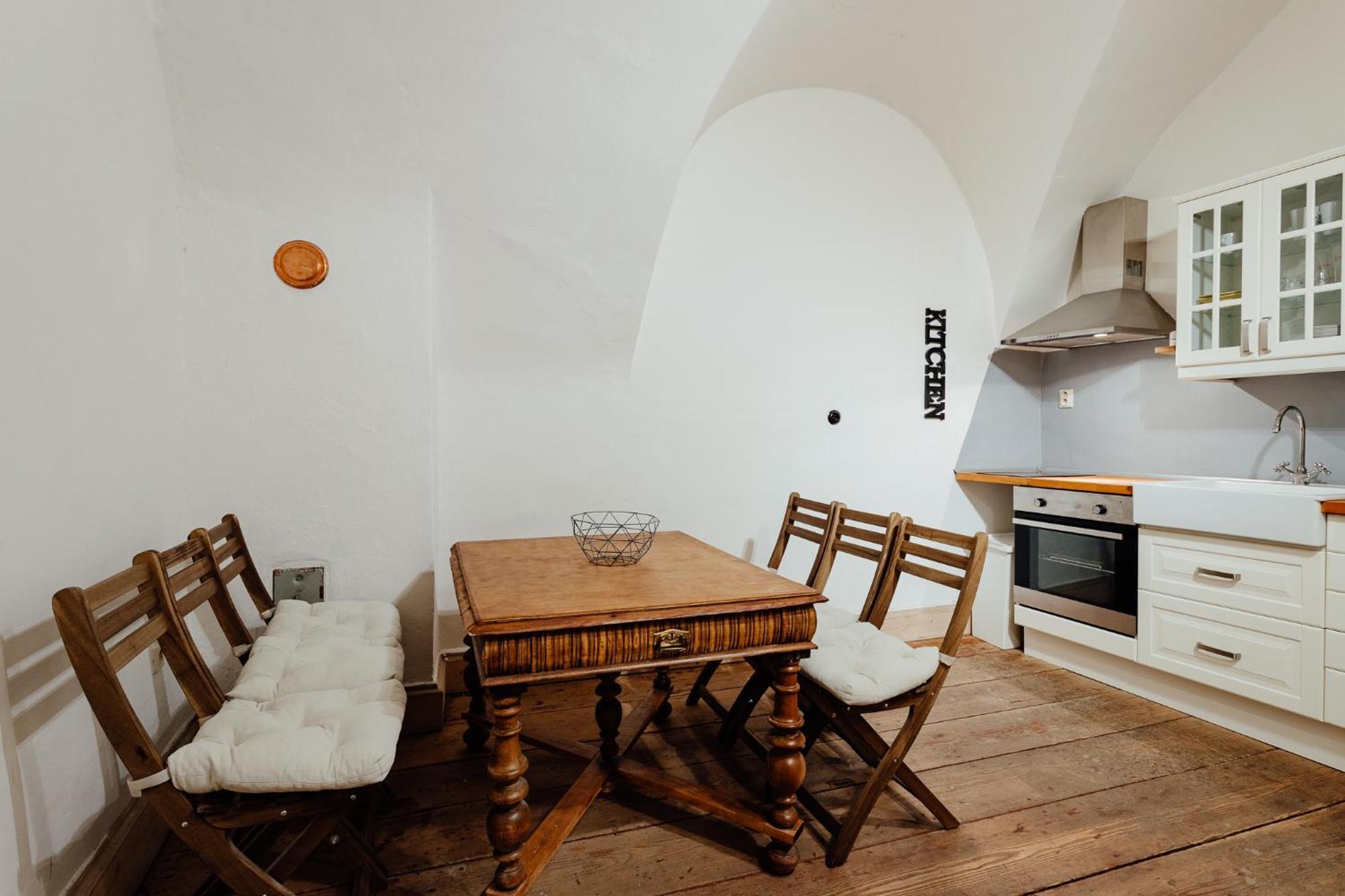 Boutique Apartments Banská Štiavnica Buitenkant foto